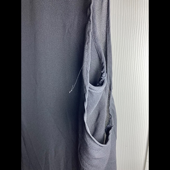 FOREVER 21--DRAPED CHIFFON HI-LOW TOP - Picture 6 of 7